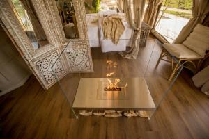 Posezení v ubytování Orchard Valley Glamping