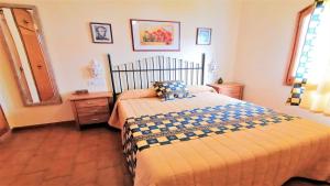 Posteľ alebo postele v izbe v ubytovaní VACAY Villa Carmen, desconecta y disfruta, en la Costa Brava, L'Escala! + 20 fotografií