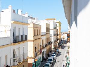 a view of a city street from a building at Apartamento LABORT in Cádiz