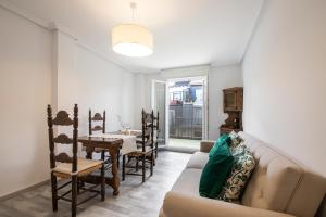 Posezení v ubytování Beautiful apartment with terrace - Prime location!