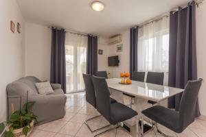 Posedenie v ubytovaní Villa Sali ZadarVillas