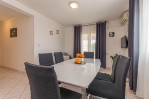 Posedenie v ubytovaní Villa Sali ZadarVillas