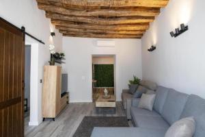 Posedenie v ubytovaní Elegante Apartamento para 5 en el centro de Cáceres con wifi