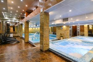 Bazén v ubytování Premier Prezident Garni Hotel and Spa nebo v jeho okolí