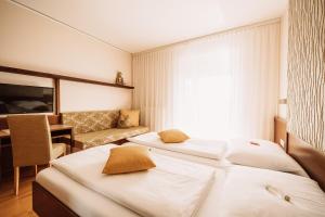 韦因道旁格兰茨Weingut Brenner am Rossberg的相册照片