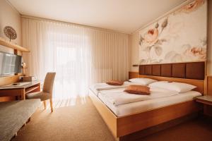 韦因道旁格兰茨Weingut Brenner am Rossberg的相册照片