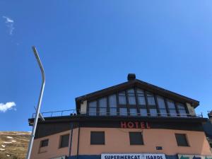 a hotel on the top of a building at Hotel Refugi dels Isards in Pas de la Casa