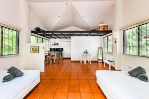 Uma área de estar em Hotel Gardenia Tamarindo