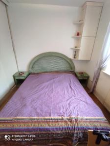 En eller flere senge i et værelse på EXCEPTIONAL,ORIENTAL STYLE FLAT close to Warsaw