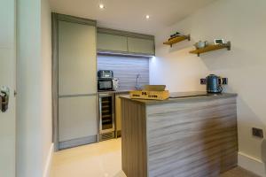 26 Cocoa Suites (parking included)
