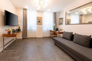 TV a/nebo společenská místnost v ubytování City Inn Russell Square