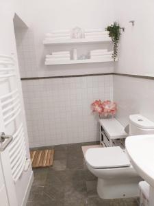 A bathroom at El rinconcito de Robles