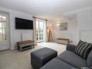 A seating area at Fossil Cottage