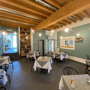 ห้องอาหารหรือที่รับประทานอาหารของ Albergo Del Sole