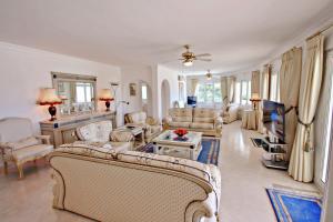 Afbeelding uit fotogalerij van El Sol - luxury villa with private pool in Benissa in Teulada