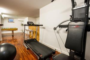 Posilňovňa alebo fitness centrum v ubytovaní Apartman Aqua