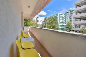 En balkon eller terrasse på MAMAIA SAMMERLAND APARTAMENT 3 camere