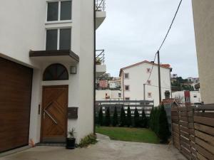 Budova, v ktorej sa apartmán nachádza