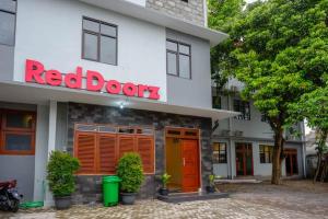 Gallery image of RedDoorz Plus near Jogja City Mall 5 in Yogyakarta