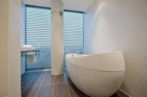 Ванная комната в Hotel im Hegau Tower