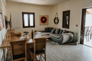 Posedenie v ubytovaní Sivota Luxury Apartments