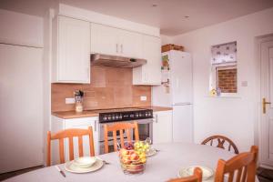Gallery image of Green Pastures cottage in South Downs in Eastdean
