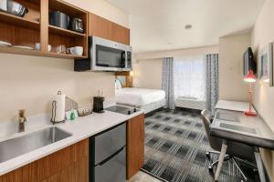 Foto dalla galleria di Executive Residency by Best Western Navigator Inn & Suites a Everett