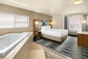 Imagen de la galería de Executive Residency by Best Western Navigator Inn & Suites, en Everett