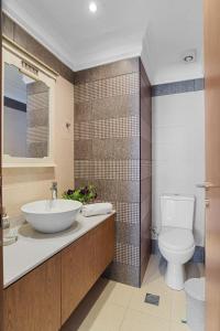 A bathroom at Amphitrite Beach House