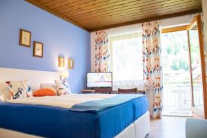 Postel nebo postele na pokoji v ubytování Klamberghof Burgstaller