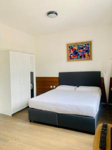Katil atau katil-katil dalam bilik di Hotel Gamper