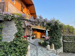 Photo de la galerie de l'établissement Al cervo tra i laghi, à Tavernerio