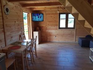 Televízia a/alebo spoločenská miestnosť v ubytovaní Gucio2