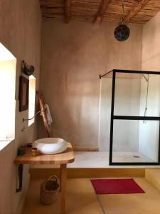 Koupelna v ubytování Kasbah Timdaf