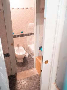 Vonios kambarys apgyvendinimo įstaigoje IL GRECALE - ConfirentHouse