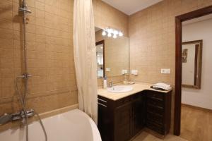 Koupelna v ubytování Apartamento Oviedo General Elorza + 9 fotografií