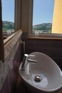 Phòng tắm tại Agriturismo Zenestrin