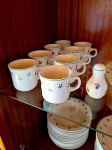 Coffee and tea making facilities at Charmantes Ferienhaus am Waldrand