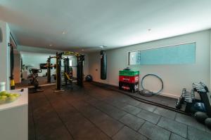 The fitness centre and/or fitness facilities at The View Bodrum