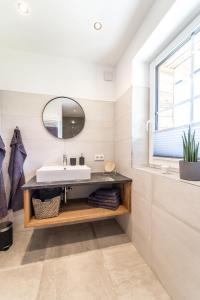 Ένα μπάνιο στο Bio Bauernhof Oberhinterberg Appartement
