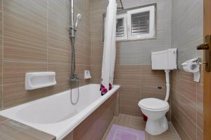 Koupelna v ubytování Apartment Sabina + 16 fotografií
