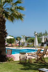Bazén v ubytování Anais Hotel nebo v jeho okolí