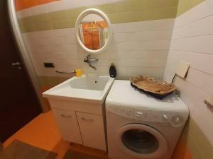 Photo de la galerie de l'établissement Villa Enea - ad uso esclusivo dei nostri ospiti, à Solarino 23 autres photos