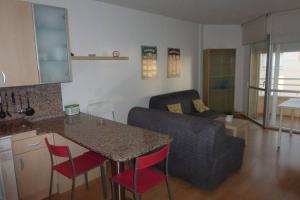 Posezení v ubytování APARTAMENTO A 1ª LINEA DE MAR, VILAFORTUNY