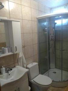 Ett badrum på Studio apartman Šafarić