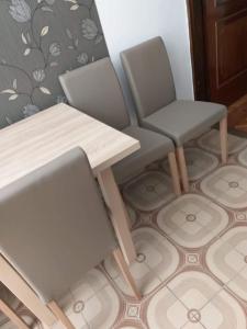 Posedenie v ubytovaní Simon Apartmanház Zamárdi