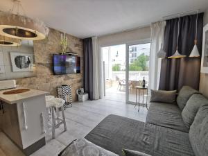 Gallery image of Apartment Orlando Torviscas Bajo in Adeje