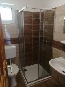 Koupelna v ubytování Tünde Apartman