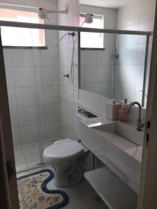 Cond. Villa das Águas. tesisinde bir banyo