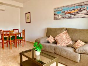 Posedenie v ubytovaní Apartamento Orient en Palamós tercera línea de mar